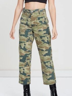 Remy Camo Cropped Pants 26